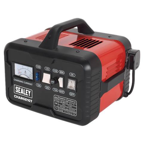 12/24V Battery Charger 11A 230V